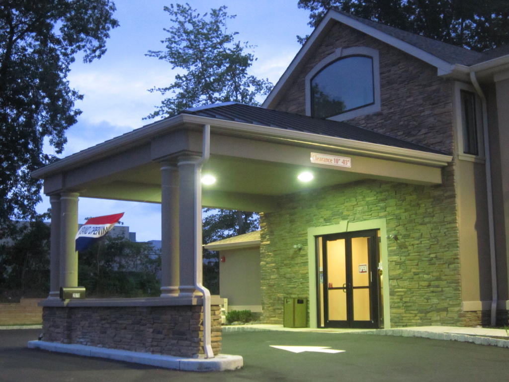 蒙默思汇合站红地毯旅店及套房酒店 Monmouth Junction 外观 照片